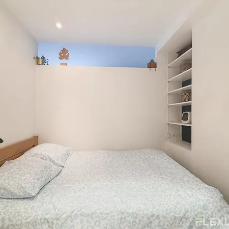 Charming T2 20eme Cultural & Vibrant Neighborhood * Paris