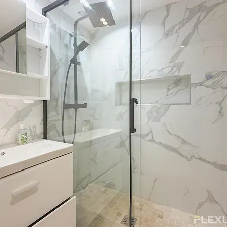 Apartment Charming T2 20eme Cultural & Vibrant Neighborhood *
