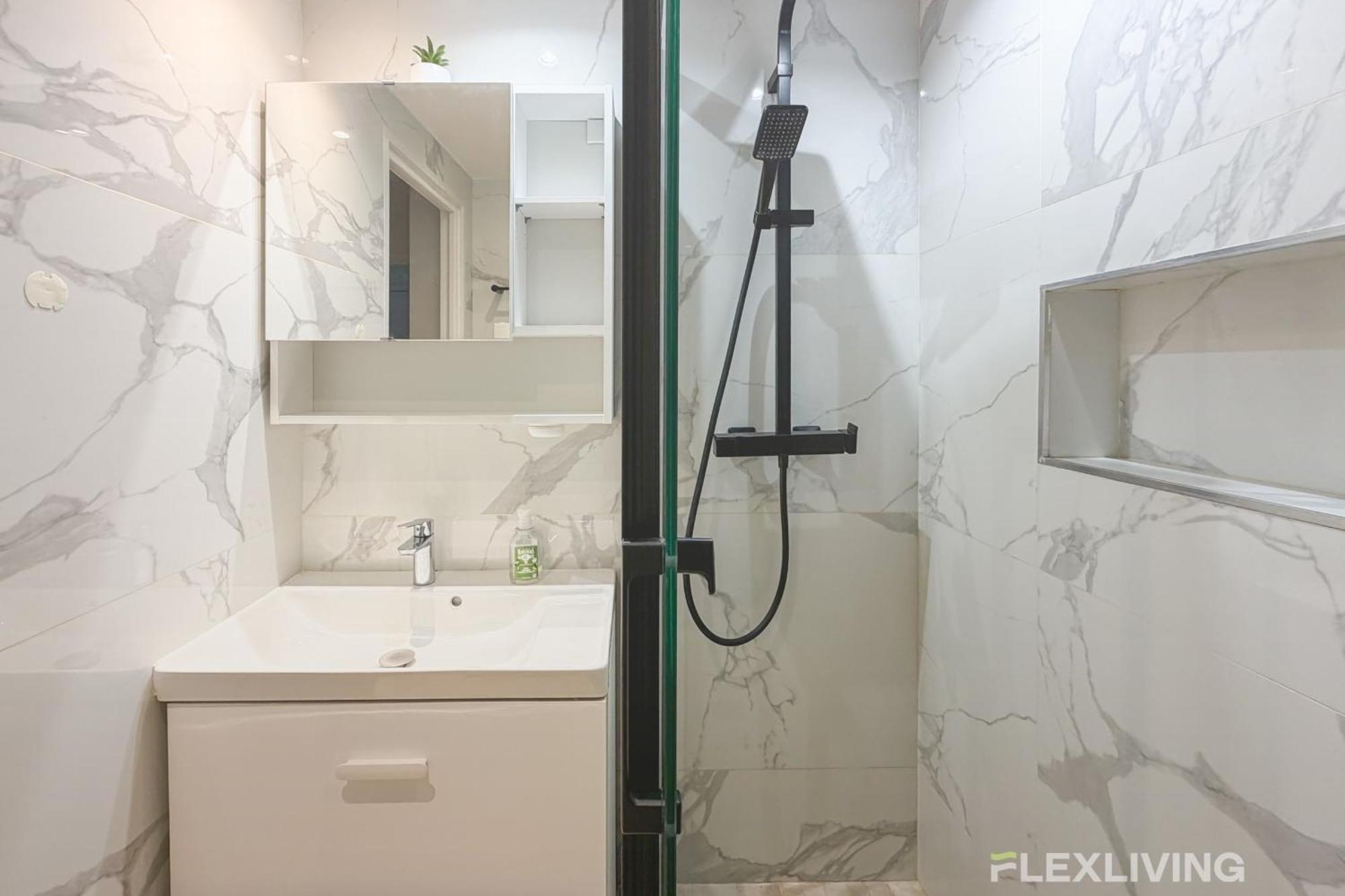 Apartment Charming T2 20eme Cultural & Vibrant Neighborhood